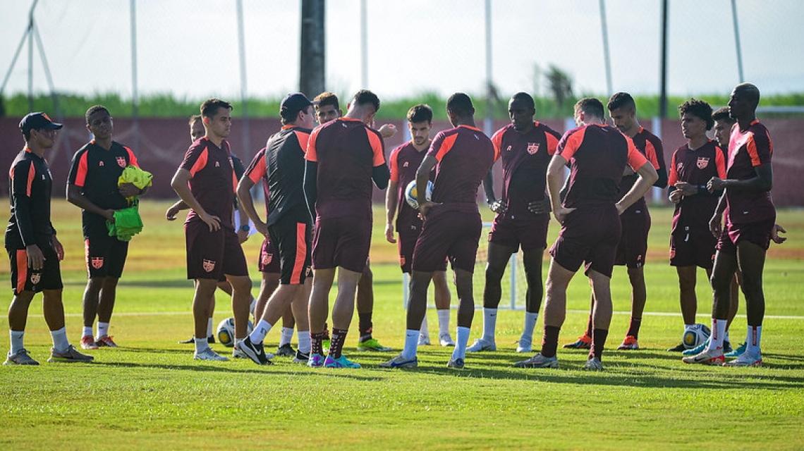 CRB se reapresenta visando duelo contra o Náutico