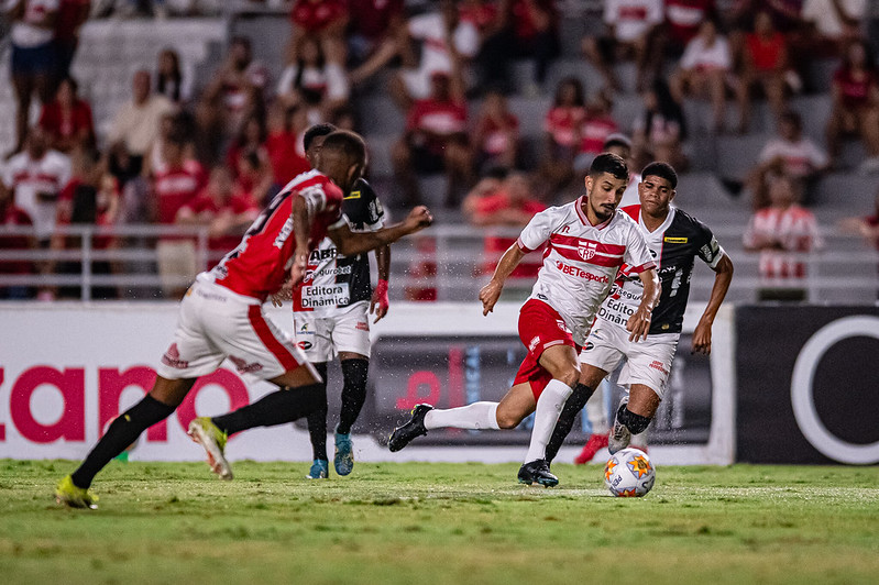 CRB é superado pelo Ferroviário por 2x1 no Estádio Rei Pelé