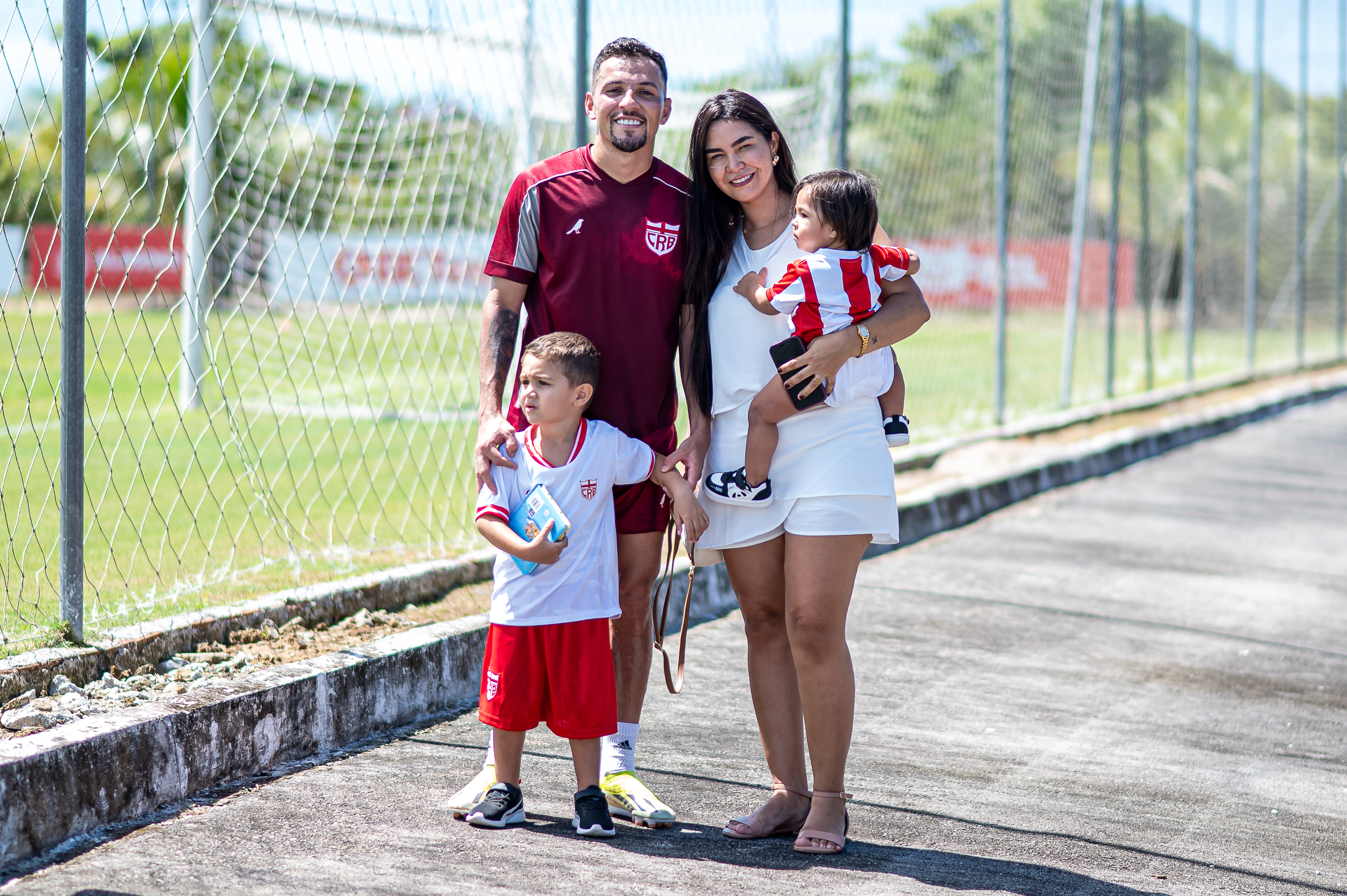 CRB celebra o Dia dos Pais com treino especial e visita da família no CT Ninho do Galo