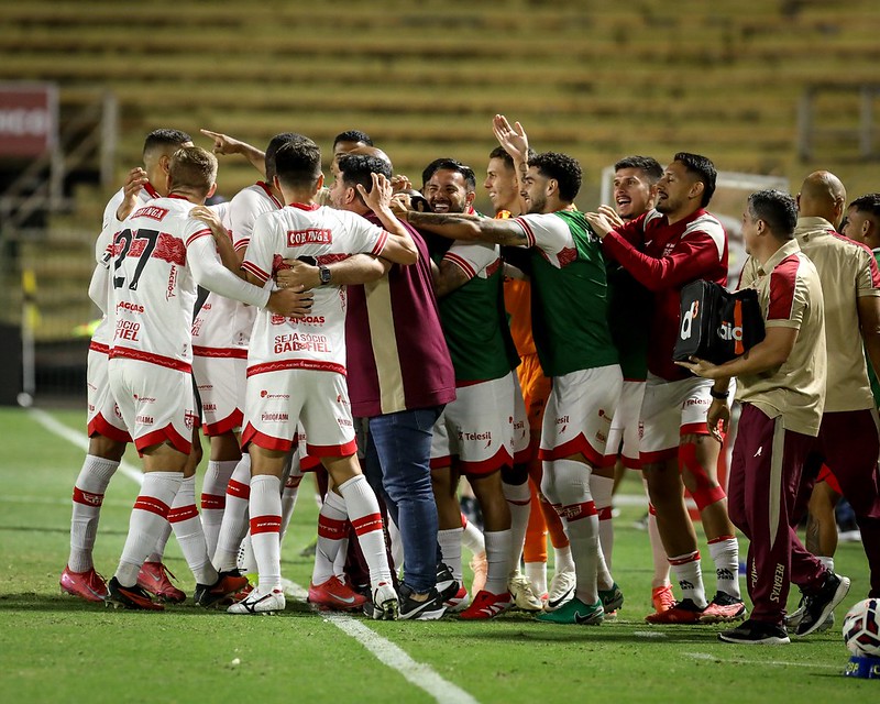 Com golaço de Danielzinho, CRB vence Volta Redonda no Rio de Janeiro