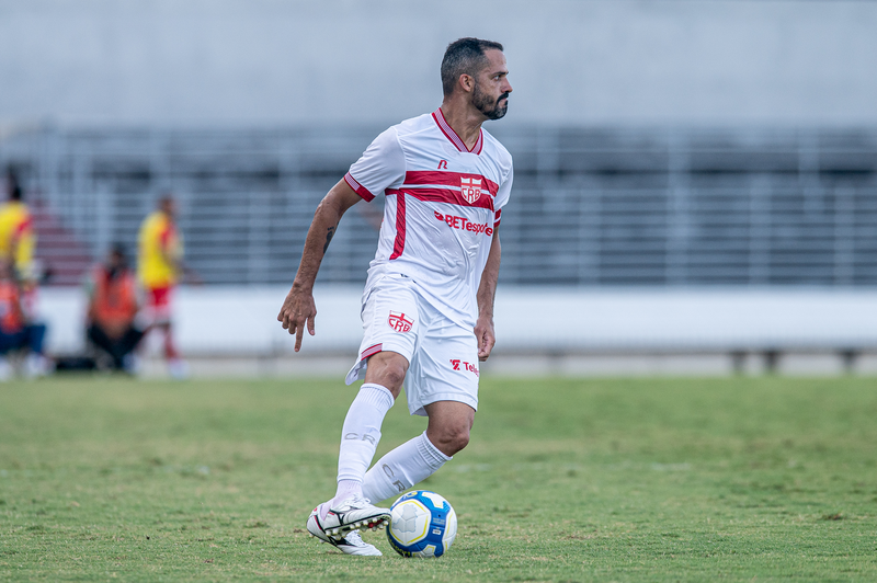 CRB faz 2x0 no Penedense e abre vantagem na semifinal