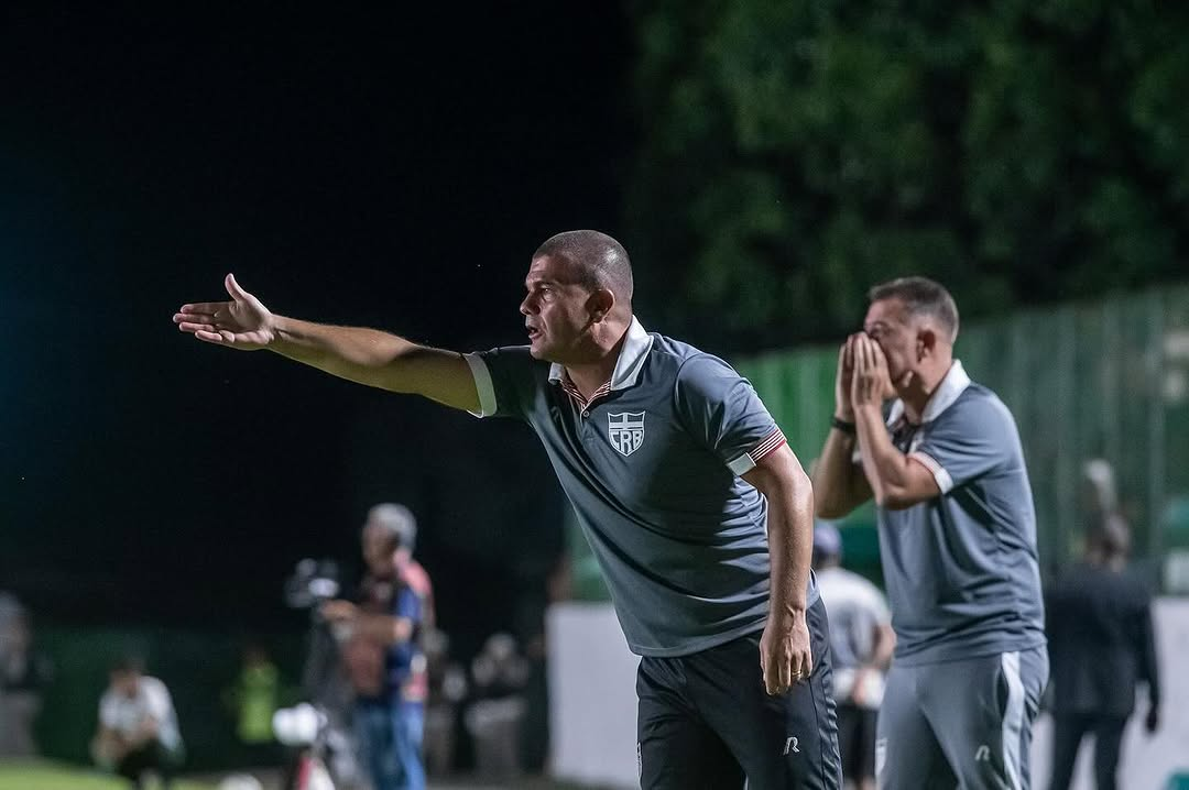 Umberto Louzer não é mais o técnico do CRB