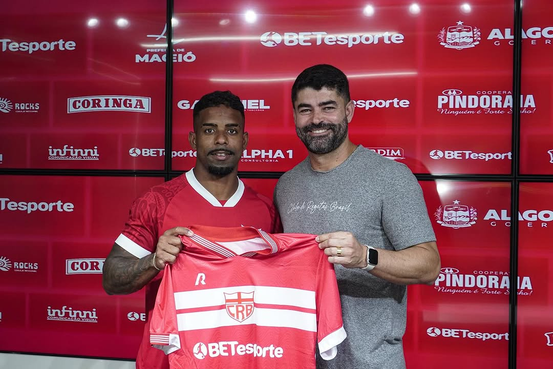 Lateral Hayner é oficialmente apresentado no CT Ninho do Galo