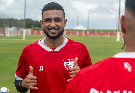 Rafinha e David da Hora são liberados do DM e realizam transição física