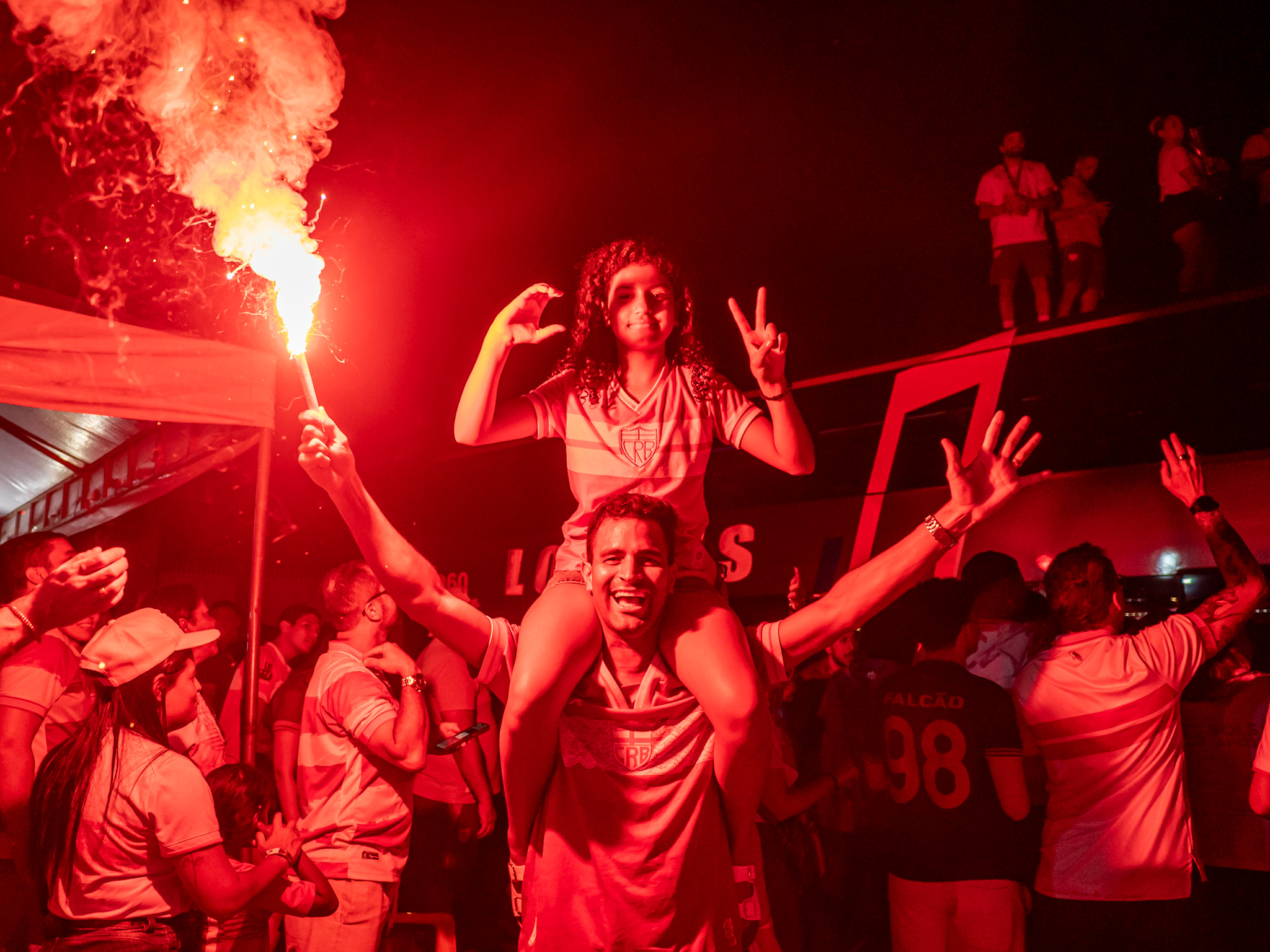 A cidade avermelhou: torcida do CRB comemora pentacampeonato histórico no fim de semana