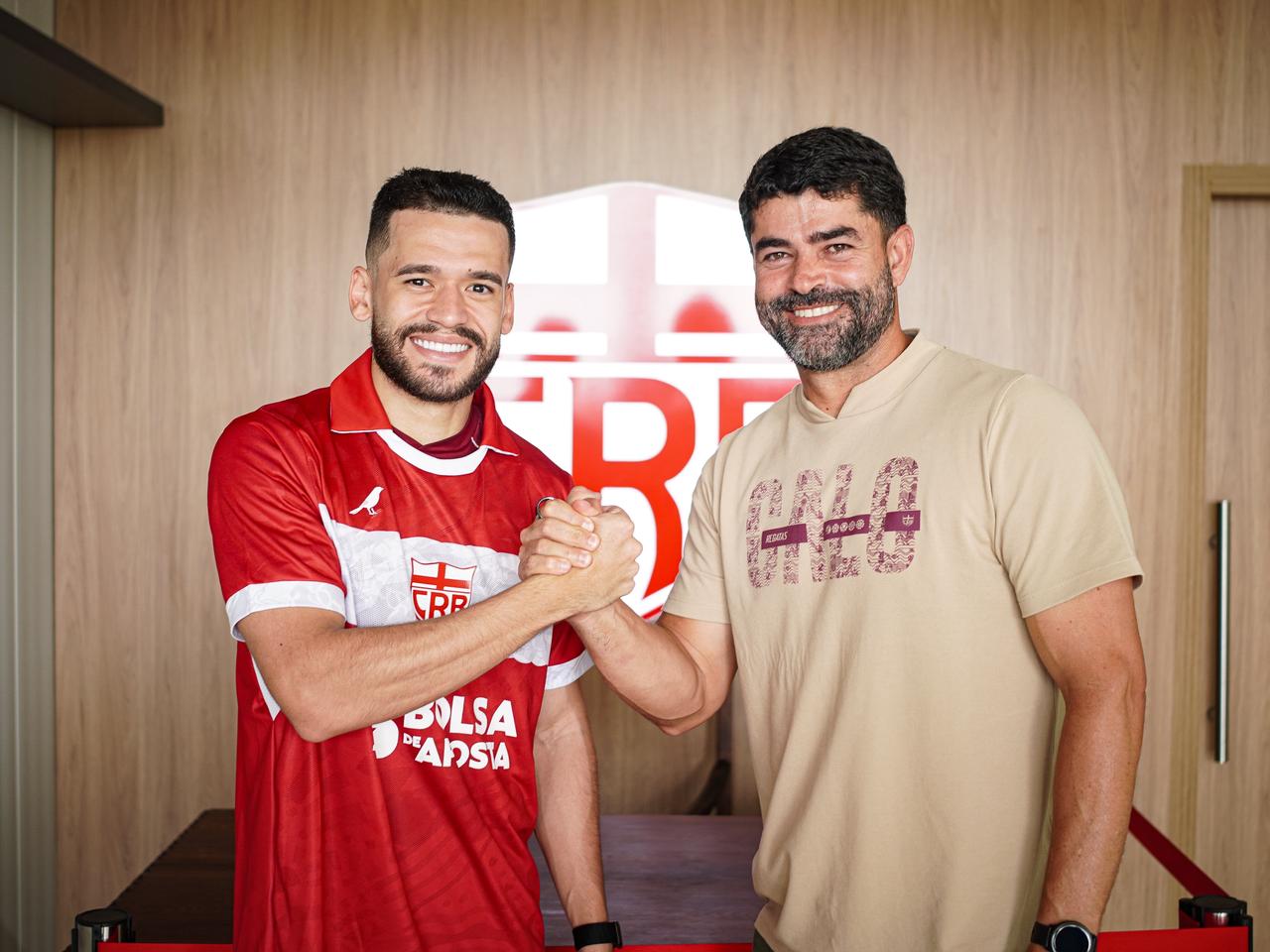 CRB apresenta reforços Patrick de Lucca e Kevin no CT Ninho do Galo