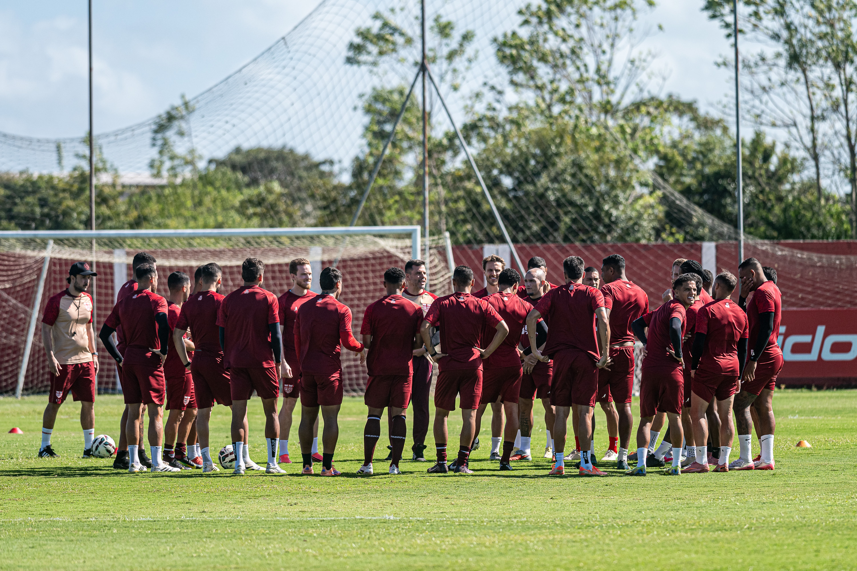 Após último treino em Maceió, CRB viaja para duelo contra o Ceará