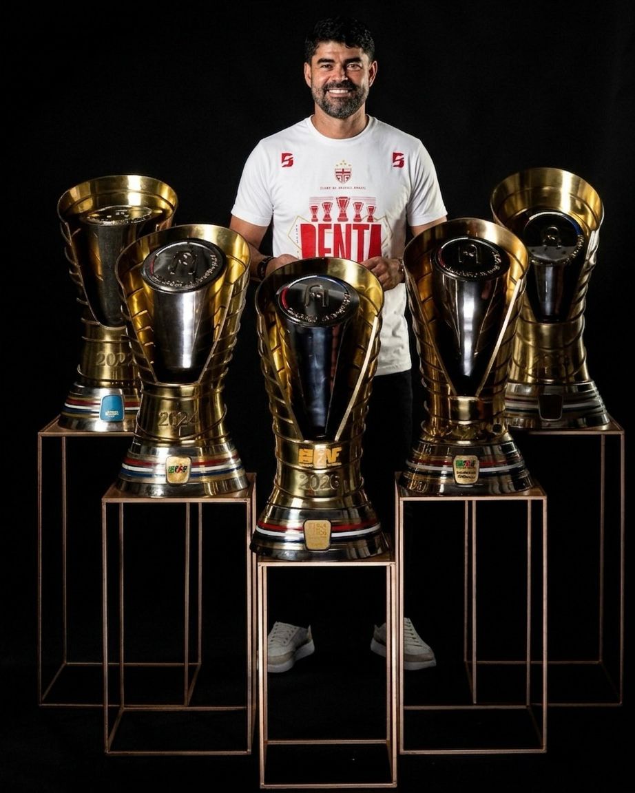 Ari Barros
